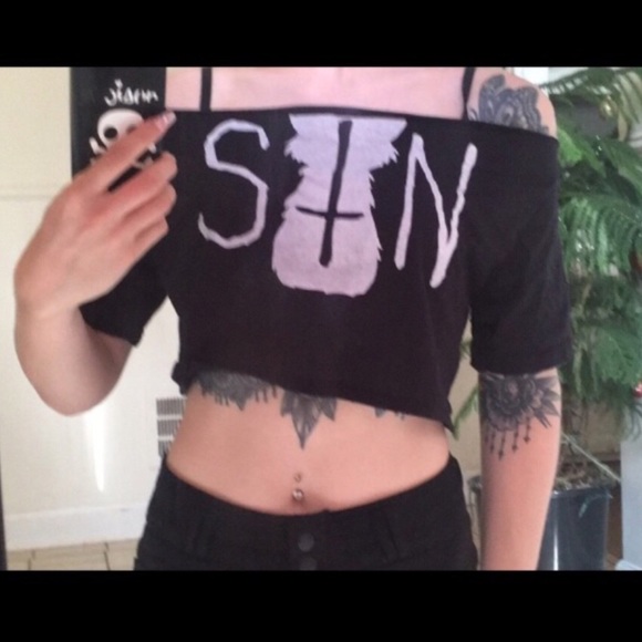 Tops - Custom cut Sin cat crop off shoulder
